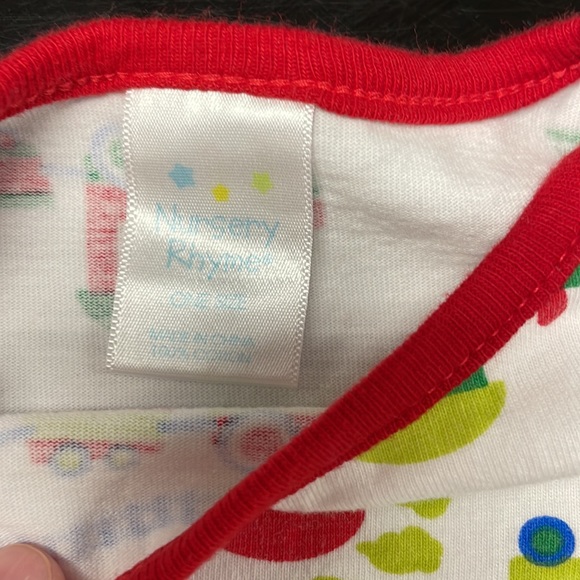 Lot of 2 infant nightgowns - Picture 3 of 7